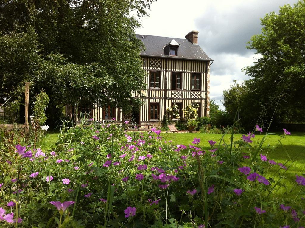Le Petit Manoir De La Vernelle Bed & Breakfast Fourmetot Ngoại thất bức ảnh